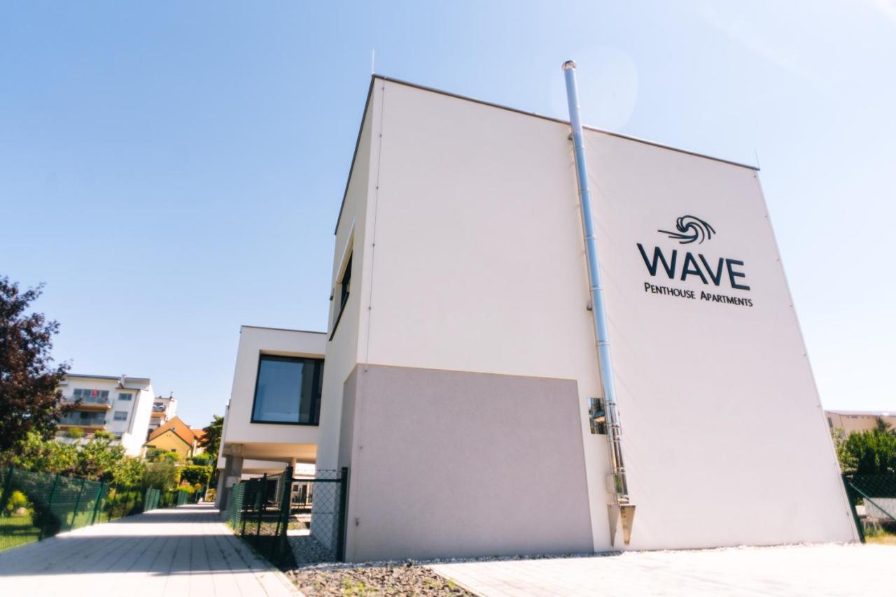 Wave Penthouses *